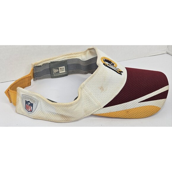 Game Worn New Era NFL On Field Training Visor - Washington Redskins Read - Picture 3 of 7